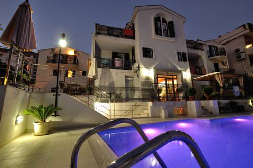 Petrovac na Moru Montenegro buchung hotel promo code booking.com