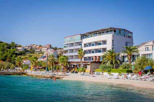 Podstrana Kroatien buchung hotel promo code booking.com