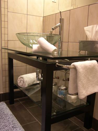 Montreal, Quebec) Kanada buchung hotel promo code booking.com